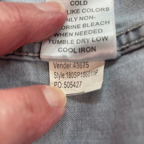 PacSun Modern Amusement Jean Short Sleeve Denim Chambray Unisex Shirt S - Picture 10 of 10